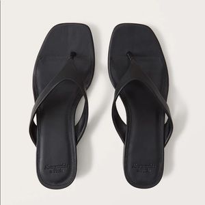 Abercrombie and Fitch Block Heel Flip Flops
